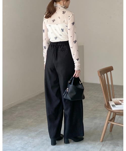 She's Closet(シーズクローゼット)の「ハイネック長袖シャーリング花柄シアートップス(Tシャツ/カットソー・レディース・チャコールグレー/アイボリー/ブラック・FREE)」の21枚目の写真