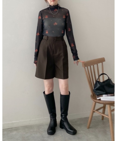 She's Closet(シーズクローゼット)の「ハイネック長袖シャーリング花柄シアートップス(Tシャツ/カットソー・レディース・チャコールグレー/アイボリー/ブラック・FREE)」の8枚目の写真