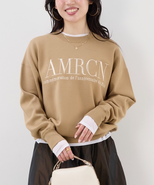 AMERICANA(アメリカーナ)の「15th ANNIVERSARY【AMERICANA×MICA&DEAL】ロゴ刺繍スムースニットプルオーバー(ニット/セーター・レディース・キャメル/ネイビー/グレー・FREE)」の3枚目の写真