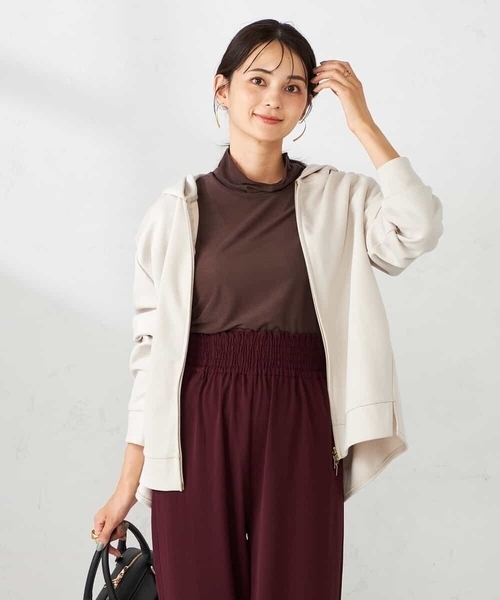 a.v.v(アーヴェヴェ)の「バックフレアダンボールパーカー(パーカー・レディース・チャコールグレー/ブラウン/グレー系その他・40/38/42/36)」の5枚目の写真