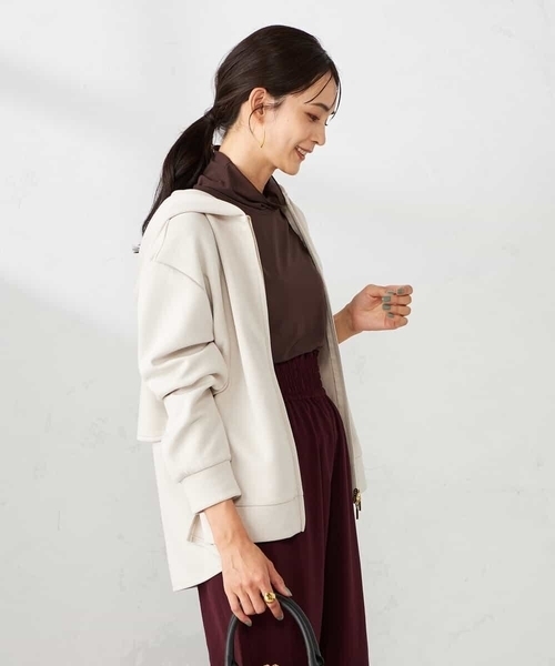 a.v.v(アーヴェヴェ)の「バックフレアダンボールパーカー(パーカー・レディース・チャコールグレー/ブラウン/グレー系その他・40/38/42/36)」の8枚目の写真