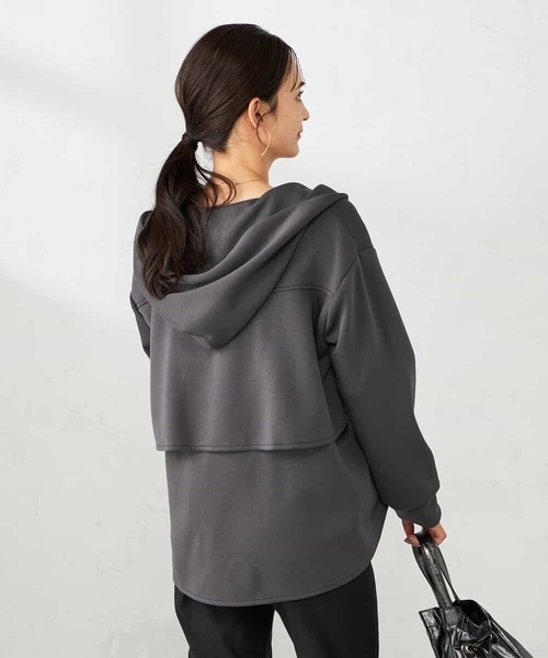 a.v.v(アーヴェヴェ)の「バックフレアダンボールパーカー(パーカー・レディース・チャコールグレー/ブラウン/グレー系その他・40/38/42/36)」の20枚目の写真