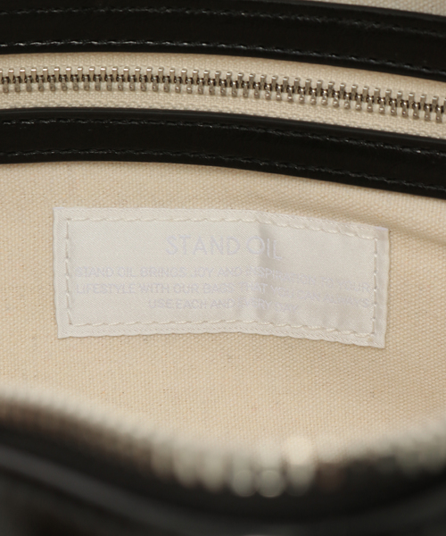 STANDOIL（スタンドオイル）の「STAND OIL CHUBBY BAG（ショルダーバッグ・レディース・ホワイト/ブラウン/レッド/ブラック・FREE）」の8枚目の写真