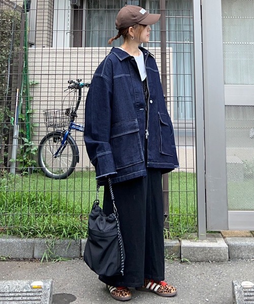 notch.（ノッチ）の「【 notch. by KR 】デニムカバーオールジャケット（動画あり）（デニムジャケット・レディース・ブラック/ネイビー/ブルー・M）」の6枚目の写真