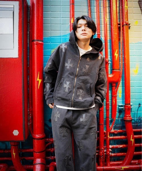 UNKNOWN LONDON(アンノウン・ロンドン)の「UNKNOWNLONDON/アンノウンロンドン/LHP別注 Leather Cross Buggy Pants(スウェットパンツ・メンズ・ブラック/ホワイト・S/M/L)」の16枚目の写真