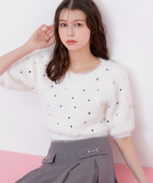 JILL by JILL STUART（ジルバイジルスチュアート）の「◇ハート刺繍シャギーニット（ニット/セーター・レディース・ブラック/ピンク/ホワイト・FREE）」の18枚目の写真