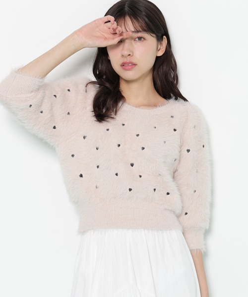 JILL by JILL STUART（ジルバイジルスチュアート）の「◇ハート刺繍シャギーニット（ニット/セーター・レディース・ブラック/ピンク/ホワイト・FREE）」の6枚目の写真