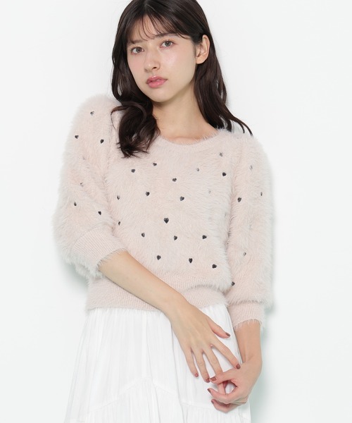 JILL by JILL STUART（ジルバイジルスチュアート）の「◇ハート刺繍シャギーニット（ニット/セーター・レディース・ブラック/ピンク/ホワイト・FREE）」の5枚目の写真