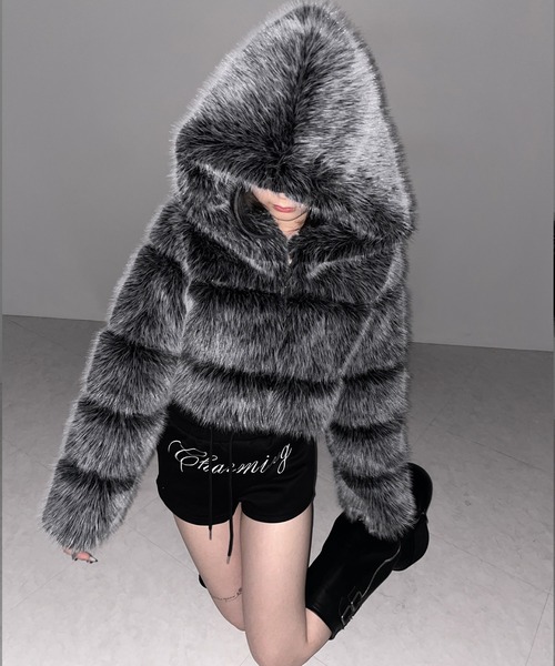 3color 】フェイクファーフーディショートコート ／ fake fur hoodie