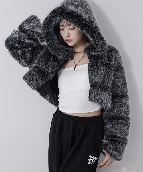 me+em select（ミームセレクト）の「【 ３color 】フェイクファーフーディショートコート ／  fake fur hoodie short coat（その他アウター・レディース・ホワイト/ホワイト×ブラック/ブラック・FREE）」の9枚目の写真