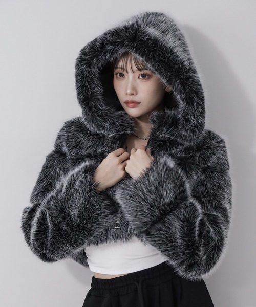 3color 】フェイクファーフーディショートコート ／ fake fur hoodie
