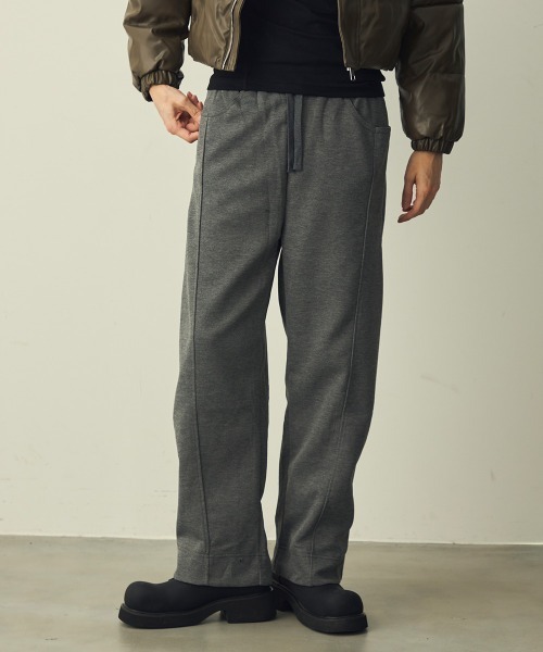 Shoowtime(ショウタイム)の「3D cut sweatpants / 立体裁断スウェットパンツ(スウェットパンツ・メンズ・チャコールグレー・MEDIUM/X-LARGE)」の2枚目の写真