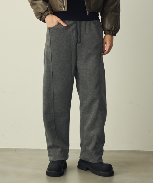 Shoowtime(ショウタイム)の「3D cut sweatpants / 立体裁断スウェットパンツ(スウェットパンツ・メンズ・チャコールグレー・MEDIUM/X-LARGE)」の5枚目の写真
