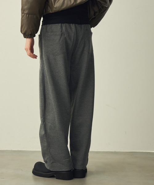 Shoowtime(ショウタイム)の「3D cut sweatpants / 立体裁断スウェットパンツ(スウェットパンツ・メンズ・チャコールグレー・MEDIUM/X-LARGE)」の8枚目の写真