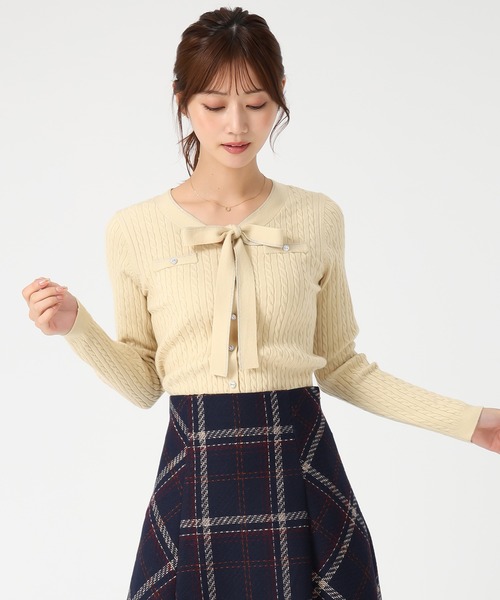 MISCH MASCH（ミッシュマッシュ）の「配色ボウタイケーブルニット（ニット/セーター・レディース・ブルー/グレー/ブラック/イエロー・ﾌﾘ-）」の13枚目の写真