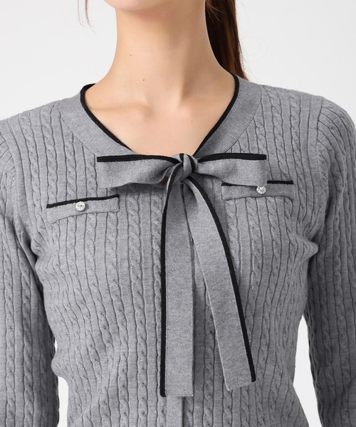 MISCH MASCH（ミッシュマッシュ）の「配色ボウタイケーブルニット（ニット/セーター・レディース・ブルー/グレー/ブラック/イエロー・ﾌﾘ-）」の21枚目の写真