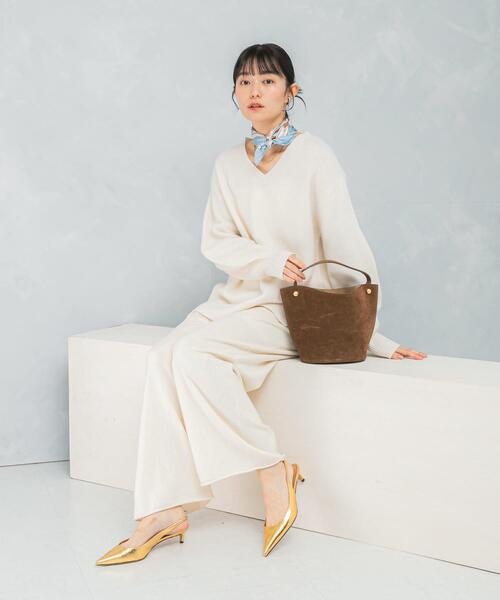 URBAN RESEARCH ROSSO WOMEN(アーバンリサーチ ロッソ)の「ウールカシミヤVネックニットプルオーバー(ニット/セーター・レディース・ネイビー/ピンク/オフホワイト/ブルー・FREE)」の9枚目の写真