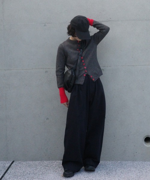 KUREN（クレン）の「カラーボタンカーディガン（カーディガン/ボレロ・レディース・グレー/レッド・FREE）」の19枚目の写真