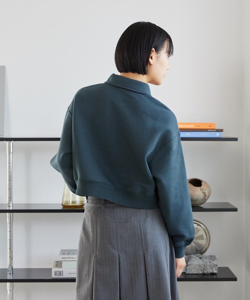 NIKE(ナイキ)の「ナイキ スポーツウェア フェニックス フリース ウィメンズ ルーズカラー プルオーバー トップ / Nike Sportswear Phoenix Fleece Women's Loose Collared Pull-Over Top IM7487-390 Seaweed(ポロシャツ・レディース・ダークグリーン・L/S/M/XS/XL)」の5枚目の写真