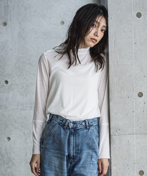 MAYSON GREY（メイソングレイ）の「メランジリブタートルネックプルオーバー≪手洗い可能≫（Tシャツ/カットソー・レディース・チャコールグレー/オフホワイト/ブラック/ブラウン/ライトグレー・M）」の2枚目の写真