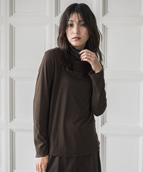 MAYSON GREY（メイソングレイ）の「メランジリブタートルネックプルオーバー≪手洗い可能≫（Tシャツ/カットソー・レディース・チャコールグレー/オフホワイト/ブラック/ブラウン/ライトグレー・M）」の10枚目の写真