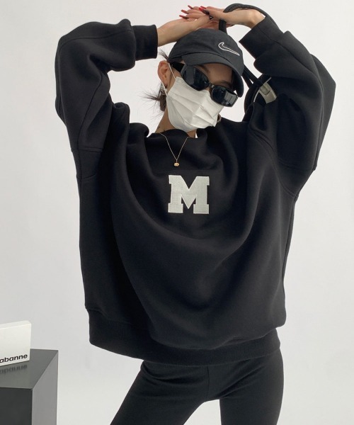 mushwear(マッシュウェア)の「ミニマルロゴオーバーサイズトレーナー(スウェット・メンズ・グレー/ホワイト/ブラック・LARGE/MEDIUM/SMALL)」の2枚目の写真