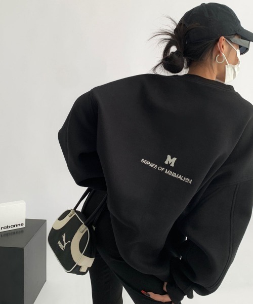 mushwear(マッシュウェア)の「ミニマルロゴオーバーサイズトレーナー(スウェット・メンズ・グレー/ホワイト/ブラック・LARGE/MEDIUM/SMALL)」の5枚目の写真