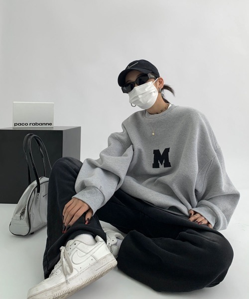 mushwear(マッシュウェア)の「ミニマルロゴオーバーサイズトレーナー(スウェット・メンズ・グレー/ホワイト/ブラック・LARGE/MEDIUM/SMALL)」の7枚目の写真