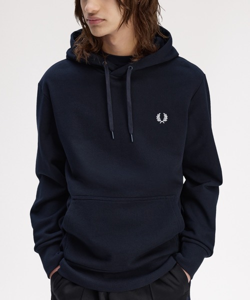 FRED PERRY（フレッドペリー）の「Monogram Hooded Sweatshirt／モノグラムフーデッドスウェットシャツ（パーカー・メンズ・ネイビー・M/L）」の6枚目の写真