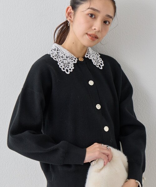 un dix cors（アンディコール）の「《大人フェミニンな雰囲気に》2WAYレース襟ボウタイカーデ（カーディガン/ボレロ・レディース・ブラウン/レッド/ブラック・FREE）」の2枚目の写真