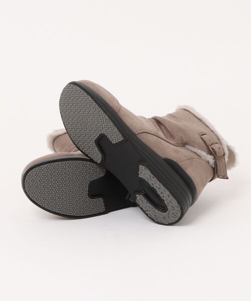 Piedi Nudi(ピエディヌーディ)の「【Alufort】 足元あったか ファー使い ベルトブーツ(ブーツ・レディース・ブラック/アッシュブラウン・S/M/L/LL)」の3枚目の写真