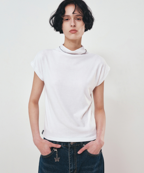 NICK&NICOLE(ニックアンドニコール)の「HALF NECK SLIM TOP_IVORY(Tシャツ/カットソー・レディース・その他・MEDIUM/LARGE)」の1枚目の写真