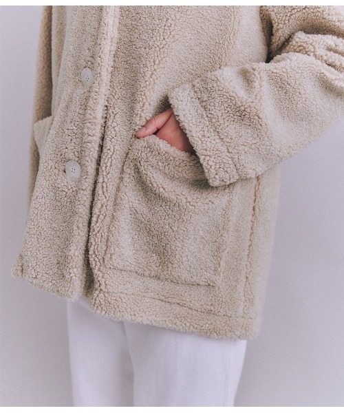 SIPULI（シプリ）の「Eco Fur ショールカラーコート（ダウンジャケット/コート・レディース・ダークグレー/アイボリー・2）」の9枚目の写真