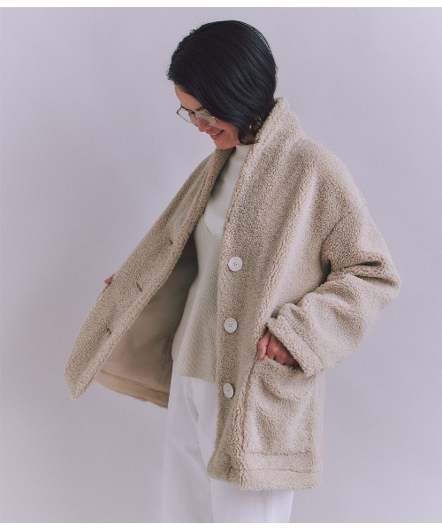 SIPULI（シプリ）の「Eco Fur ショールカラーコート（ダウンジャケット/コート・レディース・ダークグレー/アイボリー・2）」の16枚目の写真