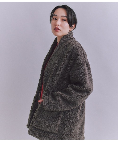 SIPULI（シプリ）の「Eco Fur ショールカラーコート（ダウンジャケット/コート・レディース・ダークグレー/アイボリー・2）」の19枚目の写真