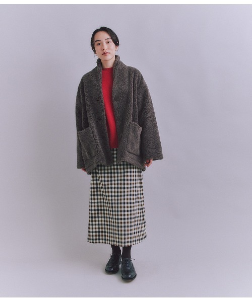 SIPULI（シプリ）の「Eco Fur ショールカラーコート（ダウンジャケット/コート・レディース・ダークグレー/アイボリー・2）」の21枚目の写真