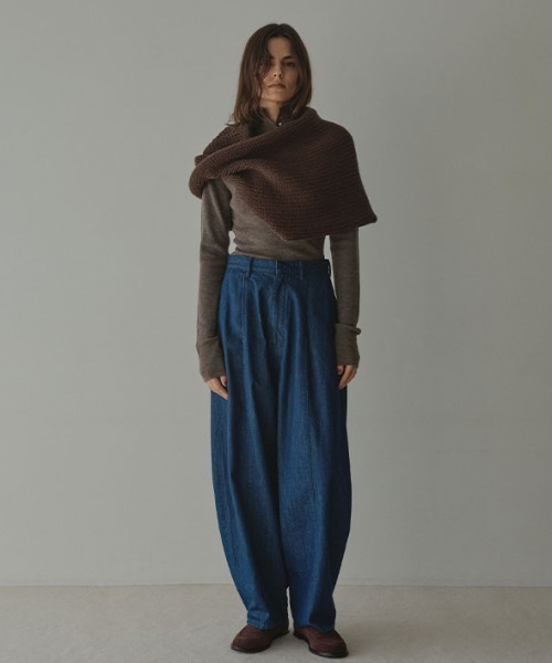 ETRE TOKYO（エトレトウキョウ）の「カーヴィータックデニムパンツ（デニムパンツ・レディース・ブルー/ブラック・S/M）」の3枚目の写真