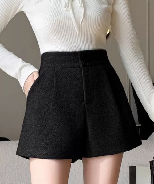 IRADOWL(アイラドール)の「ダークカラーハイウエストショートパンツ(その他パンツ・レディース・ダークグレー/ブラック・SMALL/MEDIUM/LARGE)」の1枚目の写真