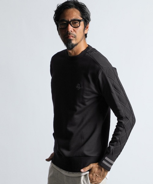 The DUFFER of ST.GEORGE(ザダファーオブセントジョージ)の「WASHABLE SWITCHING KNIT:スウェット/アランニット 切替えデザイン ウォッシャブルニット(ニット/セーター・メンズ・グレー/ブラック/ライトグレー・SMALL/MEDIUM/LARGE/X-LARGE)」の2枚目の写真