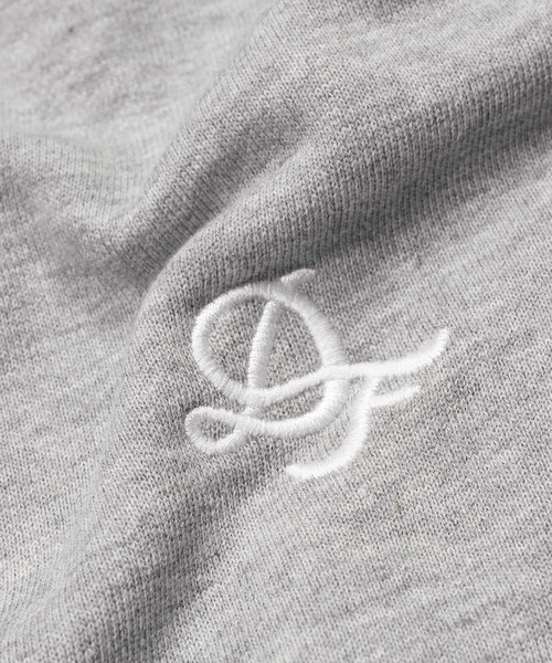 The DUFFER of ST.GEORGE(ザダファーオブセントジョージ)の「WASHABLE SWITCHING KNIT:スウェット/アランニット 切替えデザイン ウォッシャブルニット(ニット/セーター・メンズ・グレー/ブラック/ライトグレー・SMALL/MEDIUM/LARGE/X-LARGE)」の4枚目の写真