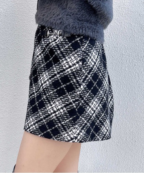 INGNI（イング）の「ビット付アソート柄タイトミニスカパン（スカート・レディース・ホワイト系その他2/ブラック系その他6/その他11・FREE）」の14枚目の写真