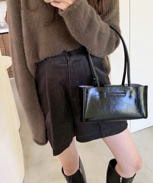 HALEY PESCA（ヘーリーペスカ）の「HALEY PESCA/センタータック　コーデュロイショートパンツ（その他パンツ・レディース・ブラウン/ブラック・MEDIUM/SMALL）」の4枚目の写真