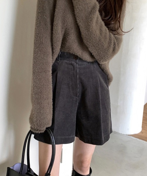 HALEY PESCA（ヘーリーペスカ）の「HALEY PESCA/センタータック　コーデュロイショートパンツ（その他パンツ・レディース・ブラウン/ブラック・MEDIUM/SMALL）」の18枚目の写真