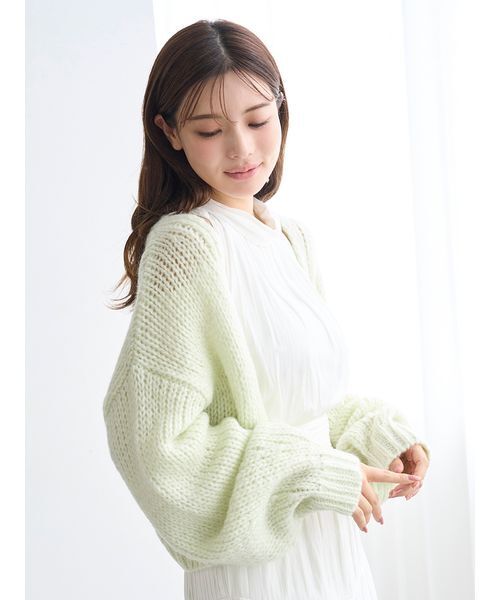 SNIDEL(スナイデル)の「ローゲージショートカーディガン(カーディガン/ボレロ・レディース・アイボリー/ピンク/ミント・F)」の7枚目の写真