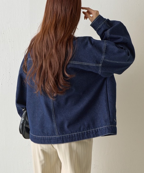 COLONY 2139(コロニートゥーワンスリーナイン)の「スタンドカラータックGジャン(デニムジャケット・レディース・ネイビー/サックスブルー・FREE)」の5枚目の写真