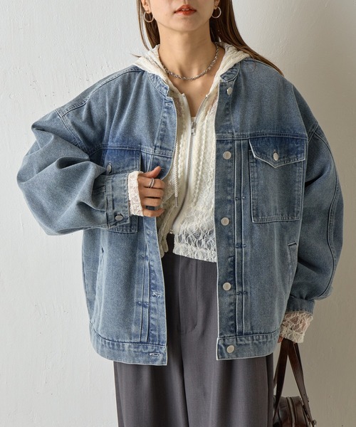 COLONY 2139(コロニートゥーワンスリーナイン)の「スタンドカラータックGジャン(デニムジャケット・レディース・ネイビー/サックスブルー・FREE)」の11枚目の写真