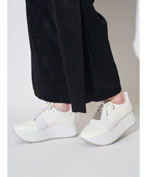 ELENDEEK(エレンディーク)の「プラットフォームソールスニーカー(スニーカー・レディース・オフホワイト/ブラック・36/37/38)」の6枚目の写真