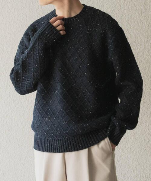 ITEMS URBANRESEARCH(アイテムズ アーバンリサーチ)の「ウール混ショルダーボタンクルーネックニット(ニット/セーター・メンズ・ネイビー/ブラック/ホワイト・MEDIUM/LARGE)」の3枚目の写真