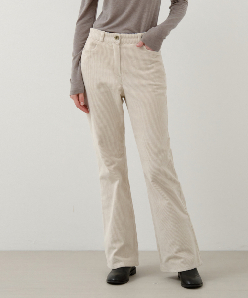 WEDNESDAYOASISFORWOMEN(ウェンズデー オアシス フォー ウーマン)の「ヘビット コーデュロイ ブーツカットパンツ_CREAM(W25-PT38)(その他パンツ・レディース・クリーム・SMALL/MEDIUM)」の2枚目の写真