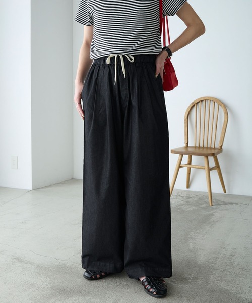 BONLECILL（ボンルシール）の「【接触冷感/洗える】キレイージータックライトデニムパンツ（デニムパンツ・レディース・ブラック/ブルー/ネイビー・L/M/S）」の4枚目の写真